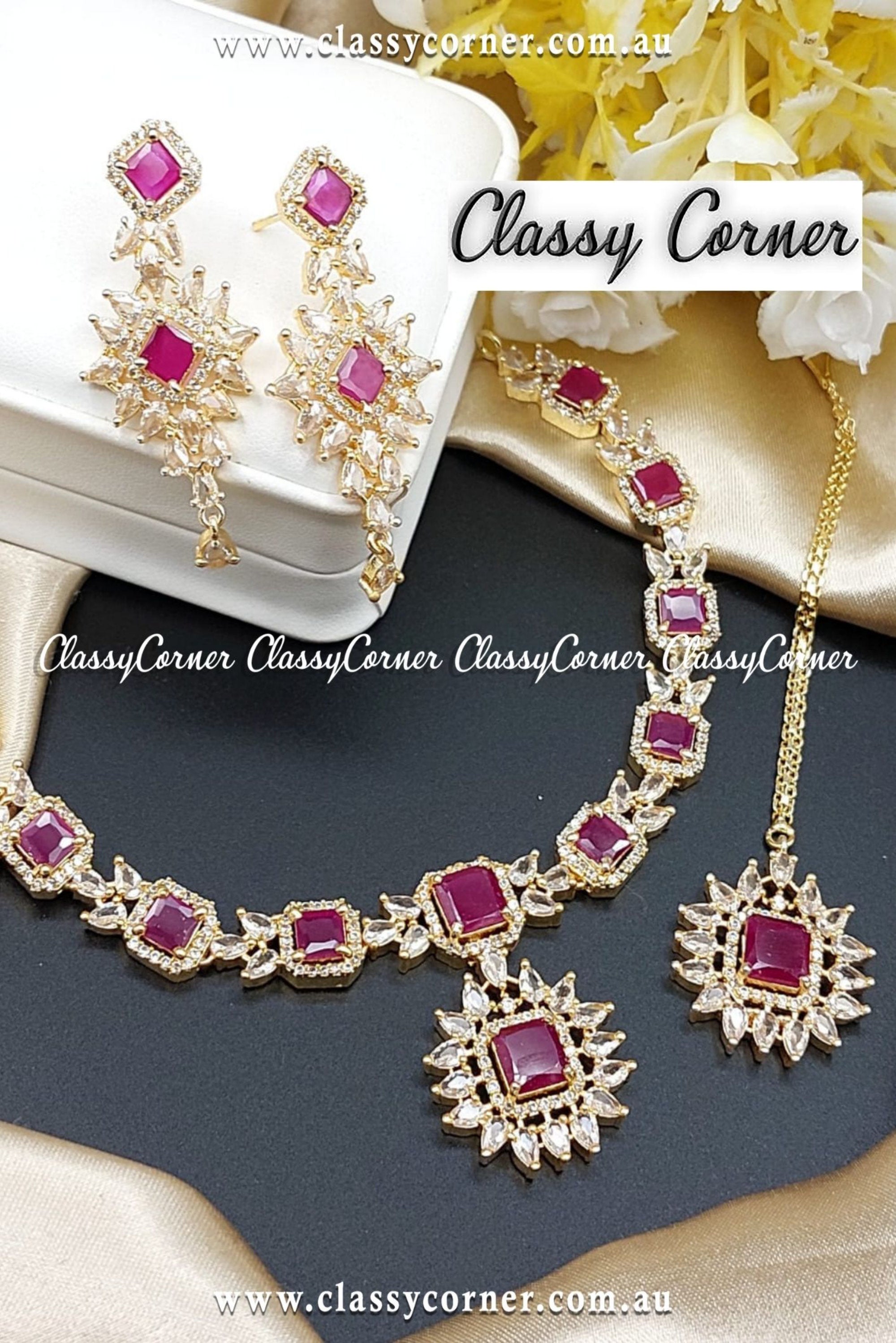 Elegant Gold Necklace Set - Classy Corner